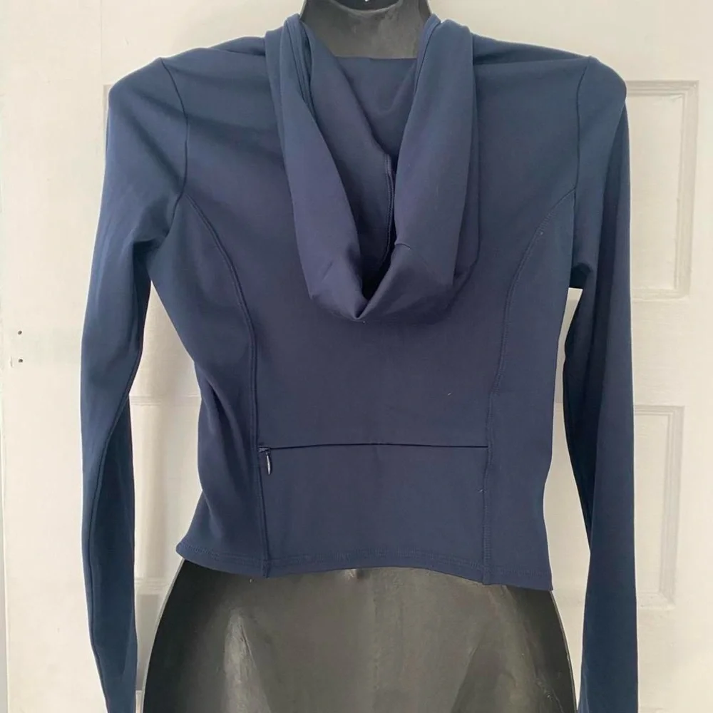 HOLLISTER BRAND NEW WITH TAGS THREE PIECE BUNDLE MEDIUM - Picture 3 of 10